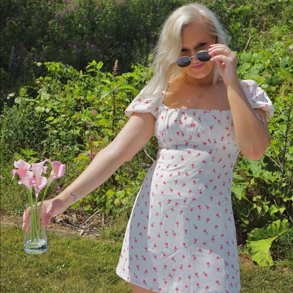 Princess Polly Dresses & Skirts - Princess polly dress 🌷